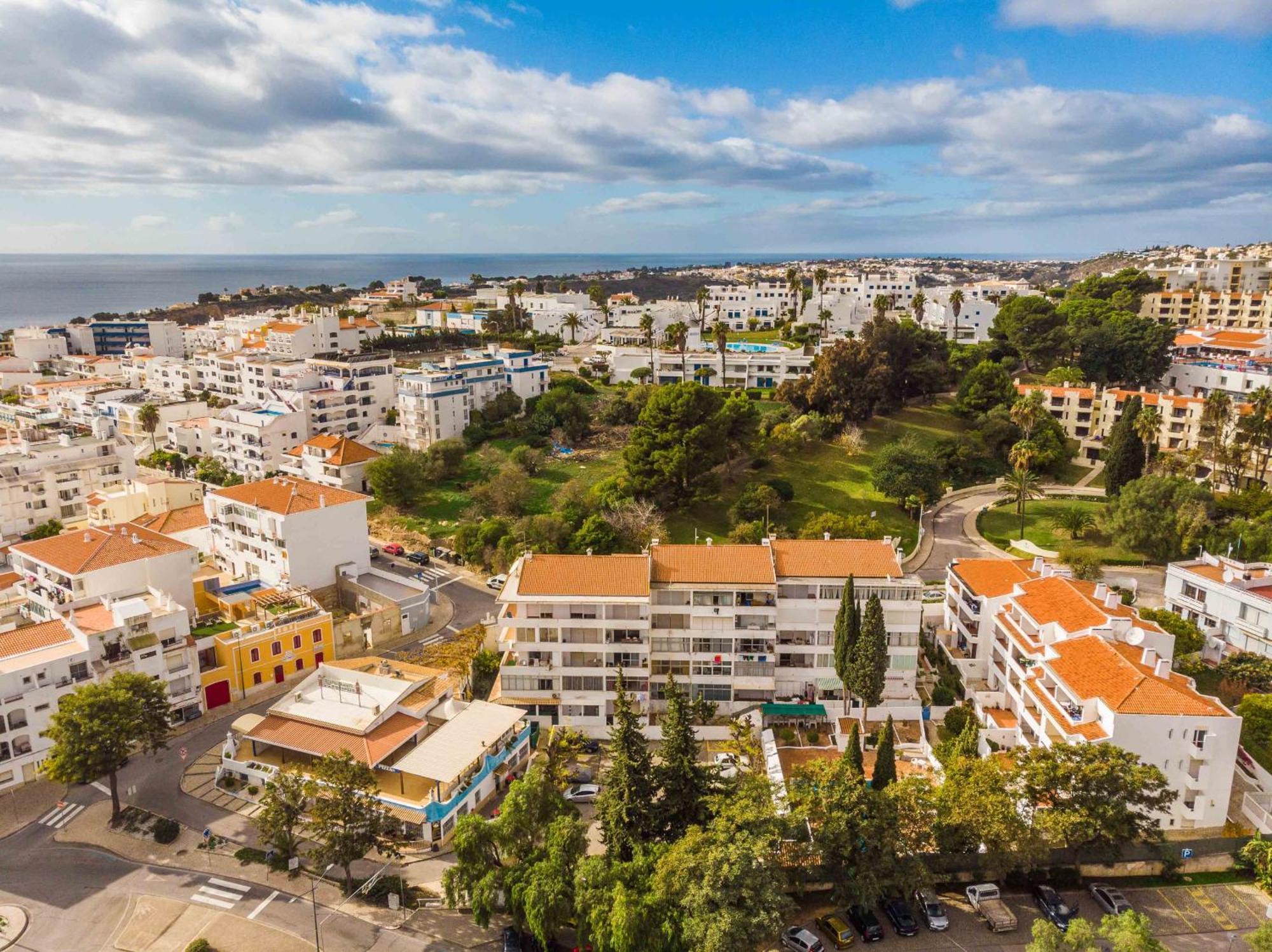 Casa Santa Maria - Sea View - 500M From The Beach - Wifi Albufeira Buitenkant foto